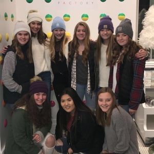 Meet your Posher, Kendra